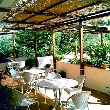 Le Roccette San Leonardo Тропея